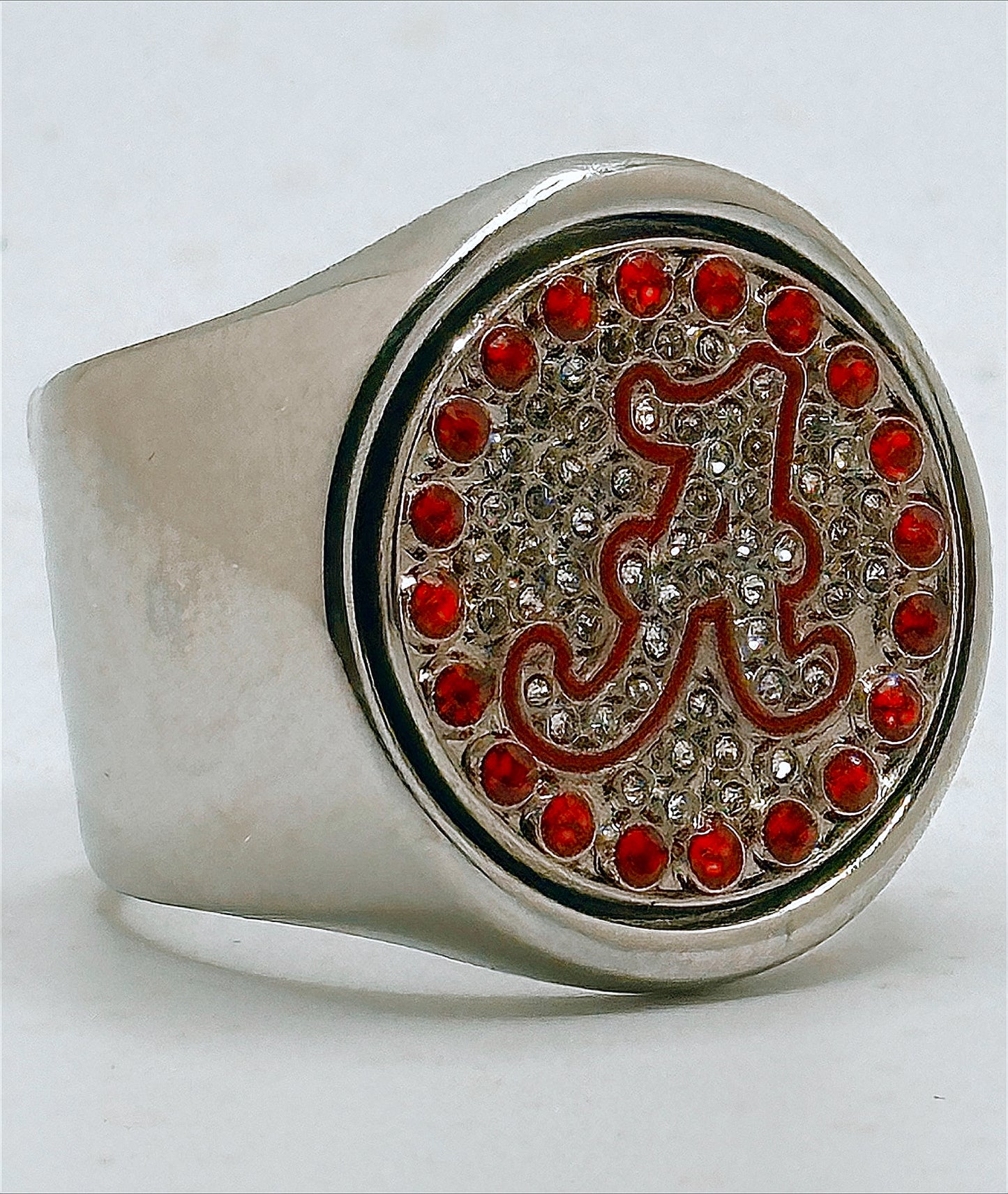 The Alabama Crimson tide deCAPitator ring bottle cap & can tab opener!